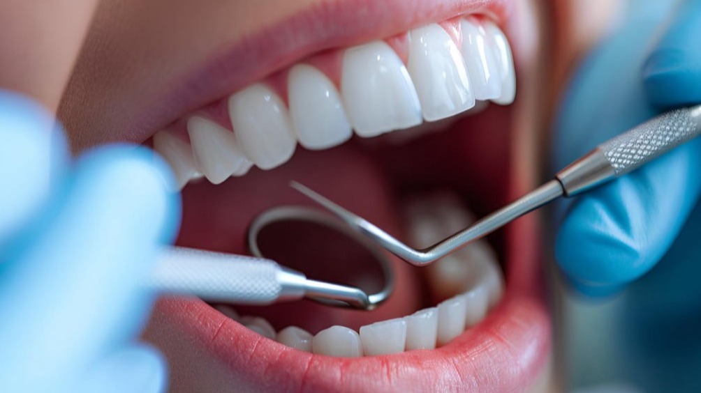 Vstupní stomatologické vyšetření | Zubní ordinace Blankdent